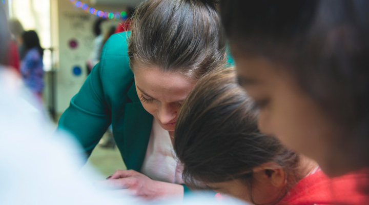 Novogodisna-volonterska-akcija-na-zhenite-od-Pivara-Skopje-SOS-30